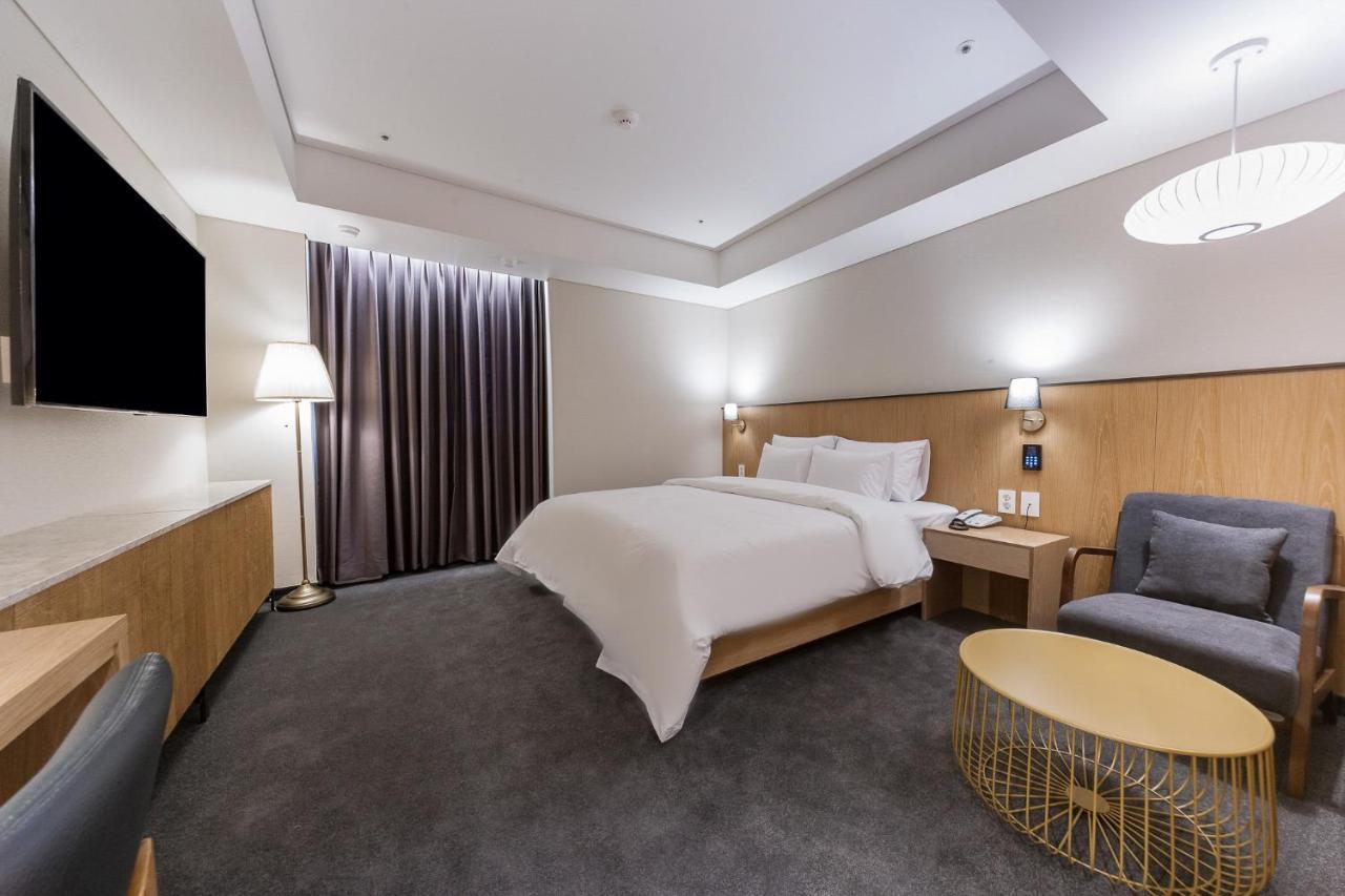 Gwangju Hound Hotel Gwangju Metropolitan City Exterior foto
